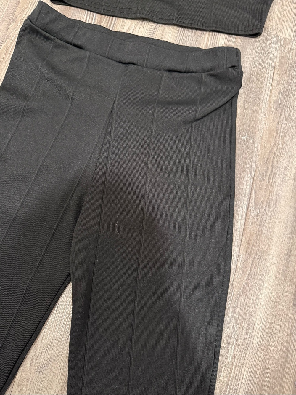 PrettyLittleThing Black Wide-Leg High Waist Pants - Picture 4 of 5